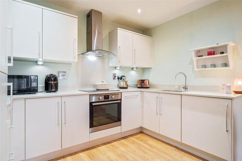 2 bedroom apartment for sale, Outfield Crescent, Berkshire RG40