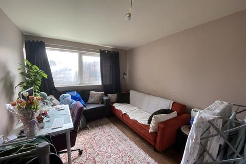 1 bedroom apartment to rent, The Nook, Beeston, NG9 2JB