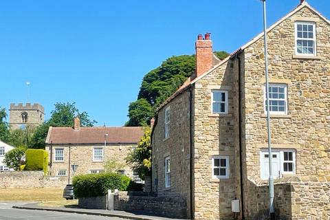 4 bedroom semi-detached house to rent, Darlington Road, Heighington