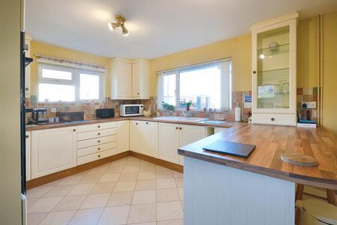 4 bedroom detached bungalow for sale, Barrow Hill, Stalbridge