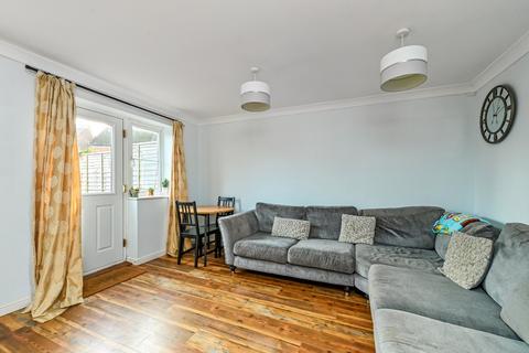 5 Nelson Drive, Petersfield, GU31 4SJ