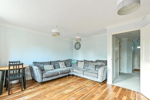 5 Nelson Drive, Petersfield, GU31 4SJ