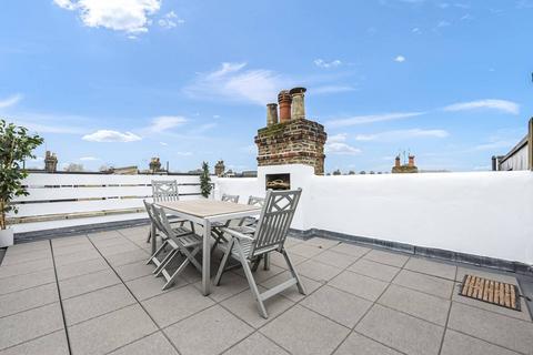 5 bedroom flat for sale, Leathwaite Road, Between the Commons, London, SW11