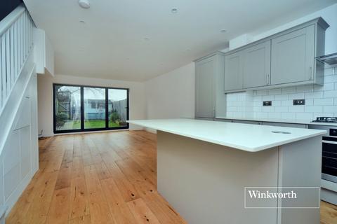 3 bedroom terraced house for sale, Mendip Close, Worcester Park, KT4