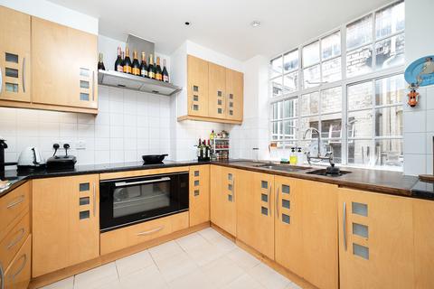 3 bedroom apartment for sale, Queensway, London W2