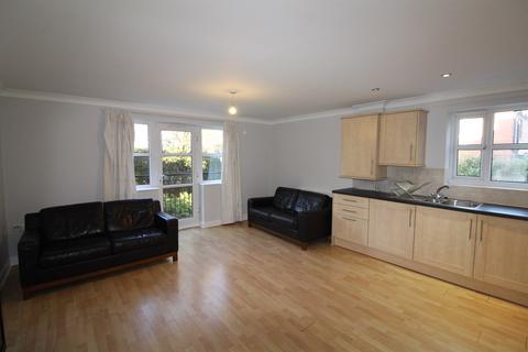 2 bedroom apartment to rent, Abbey Court, Headingley