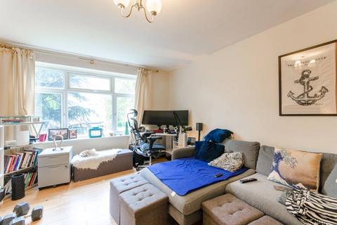 2 bedroom flat to rent, Embassy Court, N11, Bounds Green, London, N11