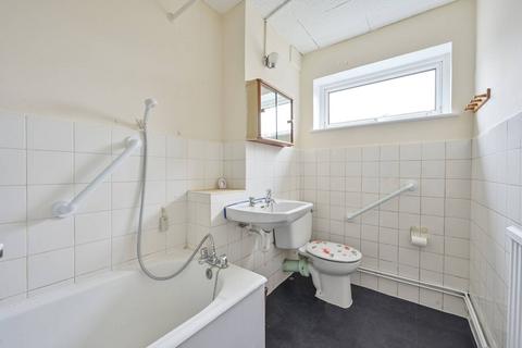 1 bedroom flat for sale, Carlton Drive, East Putney, London, SW15