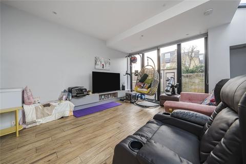 2 bedroom apartment for sale, Holmes Road, Twickenham