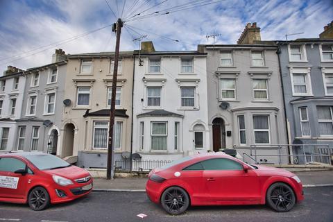 2 bedroom flat for sale, Dover Road, Folkestone, CT20