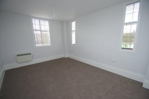 2 bedroom apartment to rent, The Parade, High Street, Watford, WD17