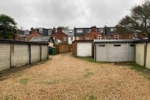 Garage to rent, Cranworth Road, Winchester