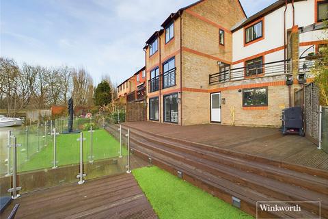 Heron Island, Caversham, Reading, Berkshire, RG4