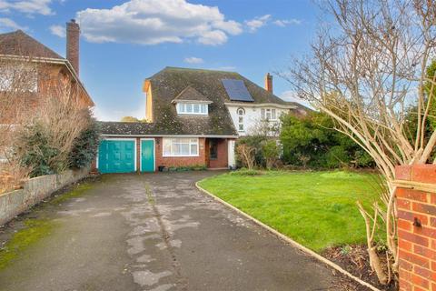 4 bedroom detached house for sale, Arlington Avenue, Goring-By-Sea, Worthing