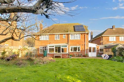 4 bedroom detached house for sale, Arlington Avenue, Goring-By-Sea, Worthing