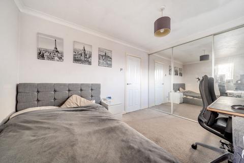 5 Eton Close, Basingstoke, RG22 4YE