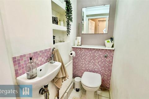 1 Broom Close, Darton, Barnsley, S75 5PZ