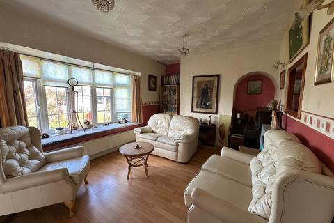 3 bedroom end of terrace house for sale, The Broadway, Minster On Sea, Sheerness, Kent