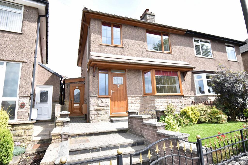 overdale-avenue-buxton-3-bed-semi-detached-house-800-pcm-185-pw