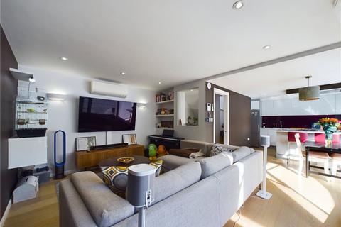 2 bedroom terraced house for sale, Bridel Mews, London