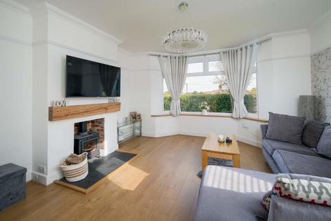 4 bedroom detached house for sale, Newnham Road, Ryde