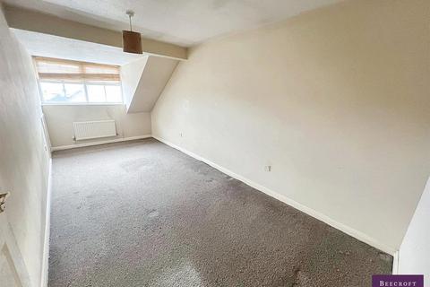 3 bedroom property for sale, Fairfield Court, Wombwell, Barnsley