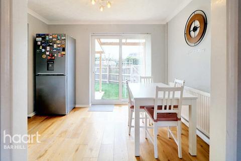 3 bedroom detached house for sale, The Brambles, Bar Hill.