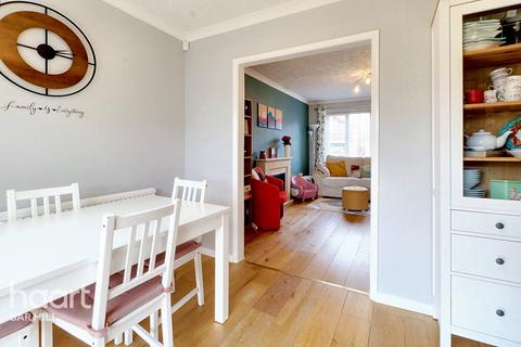 18 The Brambles, Bar Hill, Cambridge, CB23 8TA
