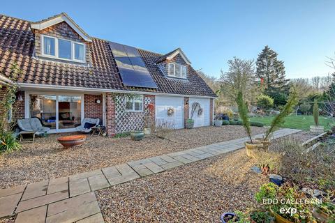 Green Acres Hook Lane, Hadleigh, Ipswich, IP7 5JP