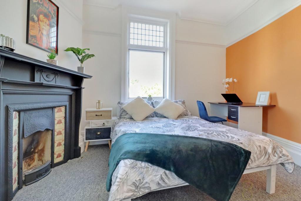 Bedroom 6