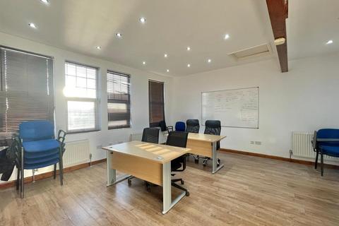 Office to rent, Aldermans Hill, London N13