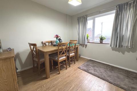 128 Haregate Road, Leek, ST13 6PY
