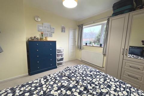 128 Haregate Road, Leek, ST13 6PY