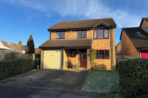 4 bedroom detached house for sale, Pear Tree Close, Lower Stondon, Henlow, SG16