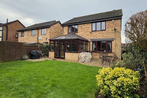 6 Pear Tree Close, Lower Stondon, Henlow, SG16 6ND