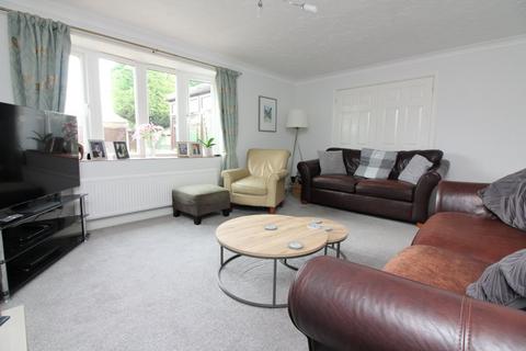 6 Pear Tree Close, Lower Stondon, Henlow, SG16 6ND