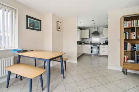 2 bedroom flat for sale, Cavendish Drive, Locks Heath, Southampton, Hampshire, SO31