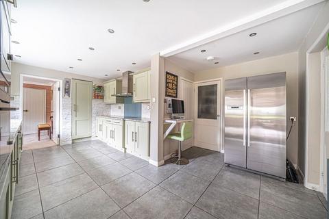 6 Upper Drove, Andover, SP10 3NB