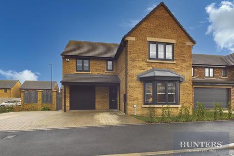 4 bedroom detached house for sale, Crofters Way, South Bents, Sunderland