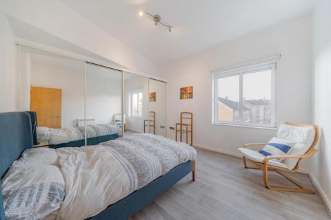 2 bedroom flat for sale, Yeoman Street, Deptford