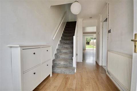 28 Beadon Drive, Braintree, CM7 1DS
