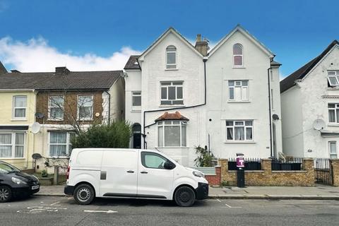 1 bedroom flat for sale, 36B Waddon Road, Croydon, Surrey, CR0 4LF