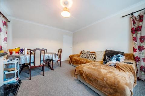 2 bedroom flat for sale, Newbury,  Berkshire,  RG14