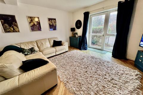 2 bedroom flat for sale, Darlington Road, Middleton St. George, Darlington