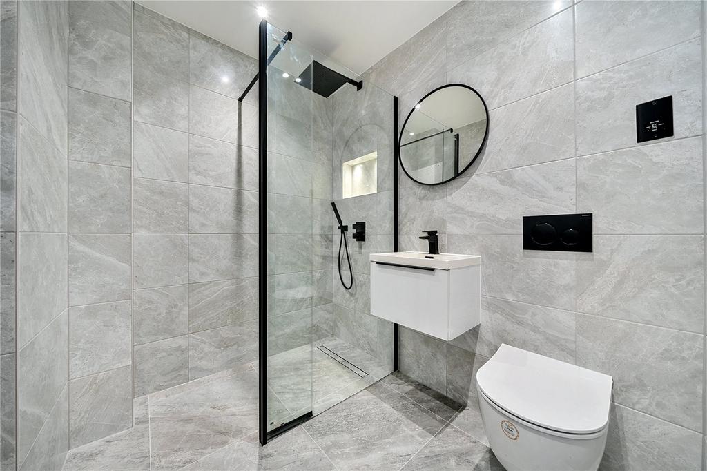 Ensuite