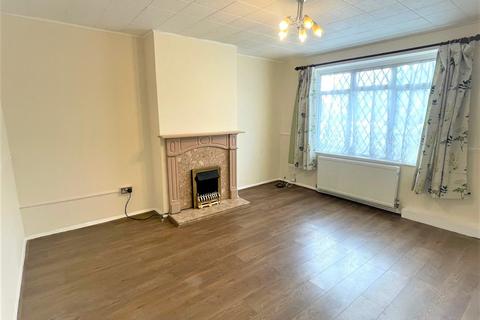 2 bedroom maisonette to rent, Whittington Way, Pinner HA5