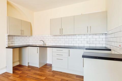 2 bedroom flat to rent, High Street, Connah's Quay, CH5