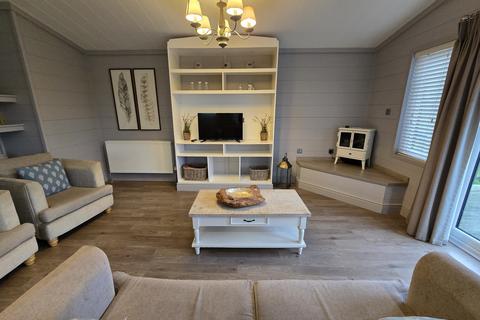 2 bedroom lodge for sale, Aspen Country Park, Bury St Edmunds, Suffolk