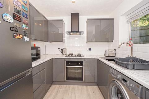 2 bedroom end of terrace house for sale, Coneyburrow Gardens, St. Leonards-On-Sea