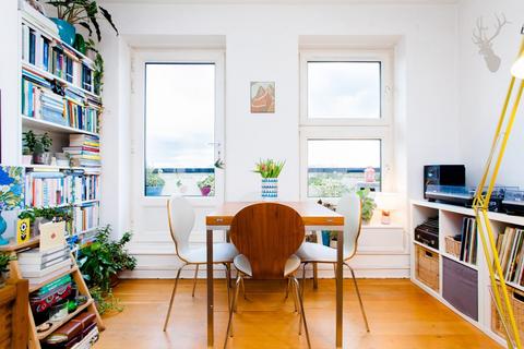Flat 15, Halkett House Waterloo Gardens, London, E2 9HU